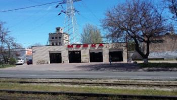 Действующая фасадная автомойка